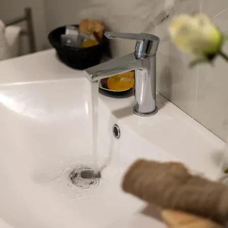 Apartment Stayeasy Fondazione Prada - Center In 15 Mins Milan